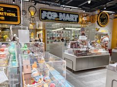-泡泡玛特POPMART(上海环球港店)
