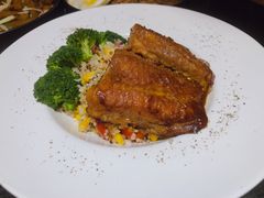 藜麦饭配蔬菜龙利鱼-来龙里 精致 东南亚餐室(万象城店)