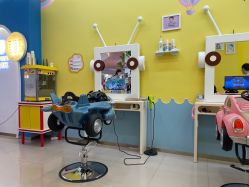 -爆米花儿童美发乐园