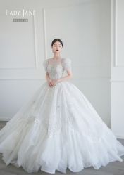 -Lady  Jane高端婚纱礼服馆