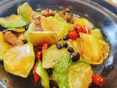 清炒角瓜-哈啾嗨·蒙文化主题餐厅(京汉新城店)