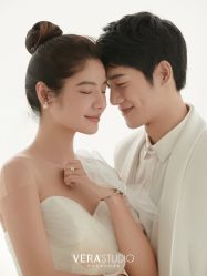 -至臻微拉婚纱摄影