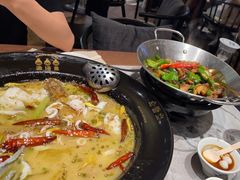 -渔语鱼新川菜Bistro(万象天地店)