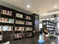 -杨浦区图书馆(长海路街道分馆)