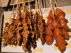 -威记烧嘢·南宁烧烤·超级生牛(绿地店)