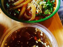-拈签一笑黄牛肉辣卤串串