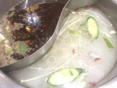 -袁记串串香(泉水轻轨站店)