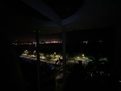 -皇马海口湾海景酒店(万绿园秀英港店)