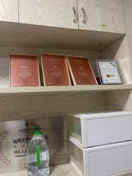 -比华利美容医院