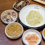 素面是生存[OK]，➕浇头是生活😘，土豪加料是开心生活🤗