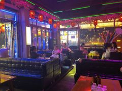 -喜鹊音乐酒馆(西街店)