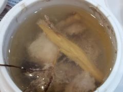 五指毛桃炖龙骨-新世界餐厅(万达店)