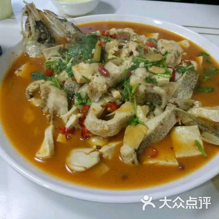 煲来饱去冷水鱼清真狗鱼和红烧黑图片-北京新疆菜-大众点评网
