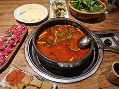 -贵厨酸汤牛肉(花果园国际中心店)
