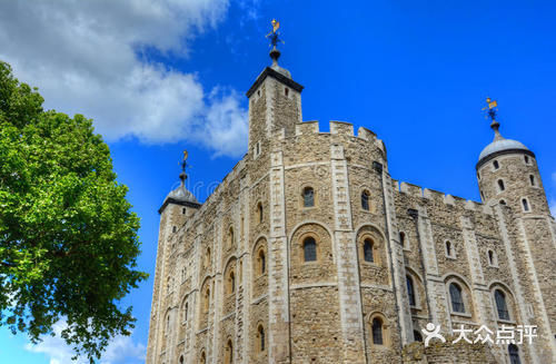 伦敦丽思卡尔顿酒店“万众数目”