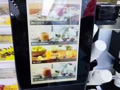 -上海华裕比亚迪4S店