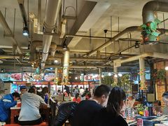 大堂-钢管厂歆瑞源油卤串串香(春熙路太古里店)