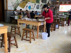 大堂-娜娜大盘鸡(金谷园路店)