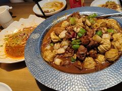 -俭寨大盘鸡·手抓肉·烧烤新疆菜(乌苏路店)