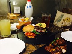 -HIGH FIVE哈福手工汉堡(桂林路店)