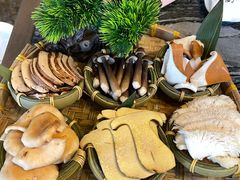 -慢丽江·云南野生菌土鸡锅(付家庄店)