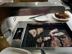 -鑫海汇自助烧烤(凯德广场学府店)
