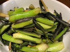 红菜薹-屋里饭菜·湘菜馆(火车站店)