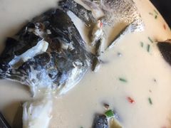 千岛湖特色鱼头汤-丰乐餐厅·始于1999·本地老字号