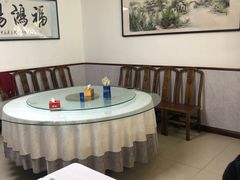 -明月食府(二区干二路店)