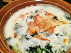 奶香鸡肉焗菠菜-萨莉亚意式餐厅(杭州滨江天街店)