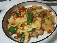 -芙蓉楼湘西土菜(北二环西路店)