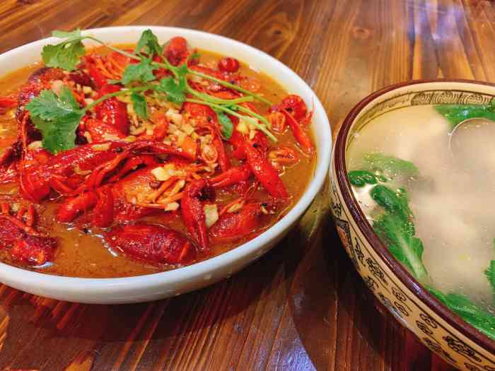 虾米小厨-"虾米小厨这家店在中医院那边第一次来这家.