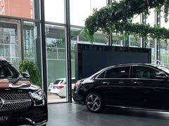 -河北盛世之星奔驰4S店(赵佗公园店)