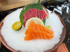 雪花和牛三文鱼刺身拼盘-牛将军•涮肉•烤肉•铁板烧(北京王府井·故宫店)