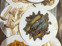 -菌之家·专业纯野生菌火锅·特色炒菌