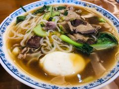 -邱芳粉店(迎宾大道旗舰店)