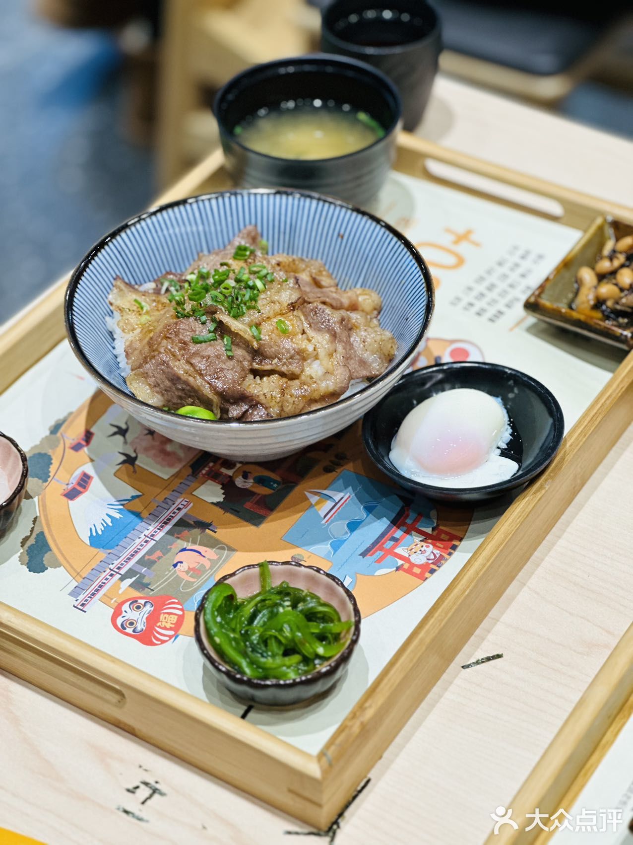 那必定首选日料，和朋友走走逛逛就来到了天下丼屋