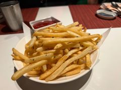 香脆薯条-WOLFGANG PUCK KITCHEN & BAR(迪士尼小镇店)