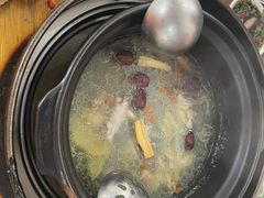 -濠轩阁特色生蚝火锅(水湾路店)