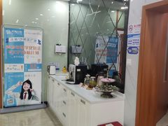 -茂菊口腔连锁(浦东南路店)