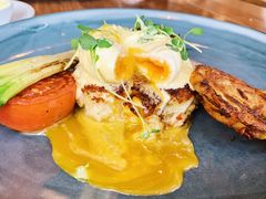 蟹肉饼班尼迪蛋-ROAST coffee & eatery