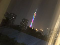 -潮岸酒店(广州琶洲会展广州塔店)