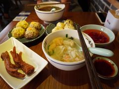 -鑫震源·苏式大虾生煎(山塘街店)