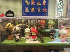 -泡泡玛特POPMART(侨福芳草地店)