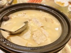 -荣誉海鲜酒楼(海湾店)