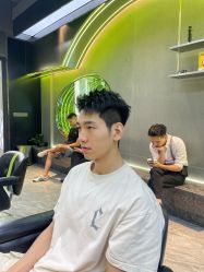 -不迫先生专业男士剪发