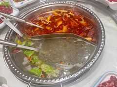 -乡土黄·鲜牛肉火锅·小龙虾(兴业街店)