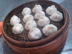 灌汤小笼-大龙汤包