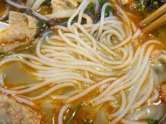 -丽丽三鲜螺蛳粉(田林路店)