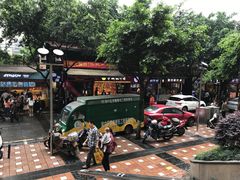 -八一路好吃街(雨田商务大厦店)